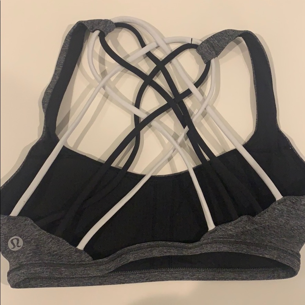 Lululemon Free To Be Wild bra size 4